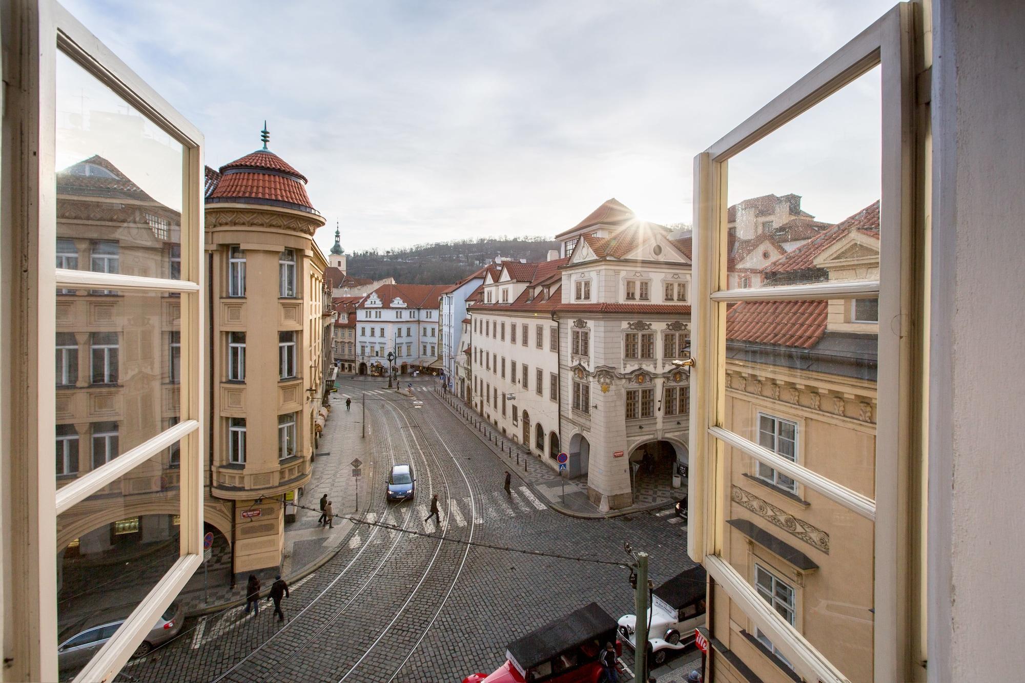 Miss Sophie'S Charles Bridge Hotel Praga Exterior foto