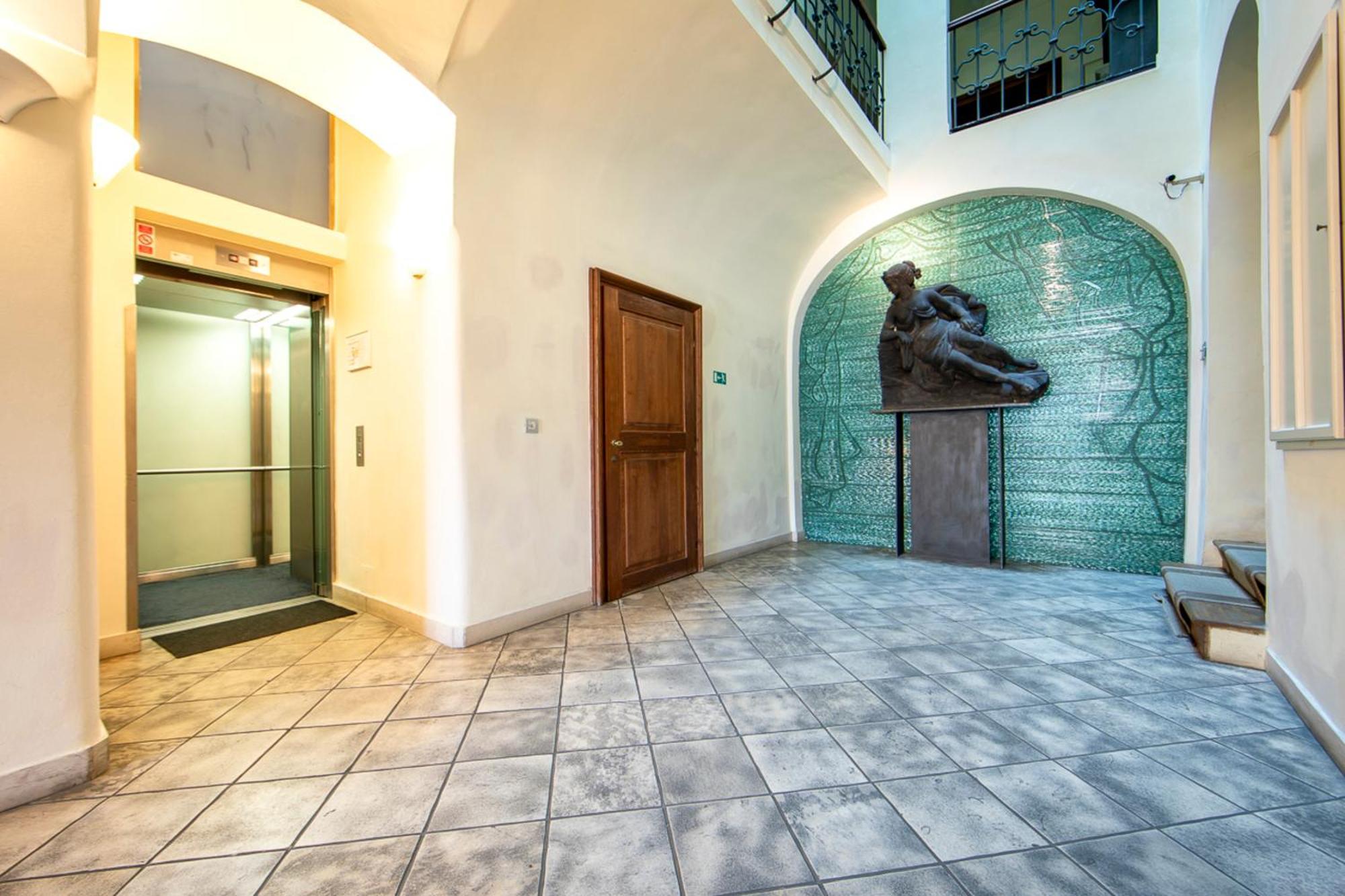 Miss Sophie'S Charles Bridge Hotel Praga Exterior foto